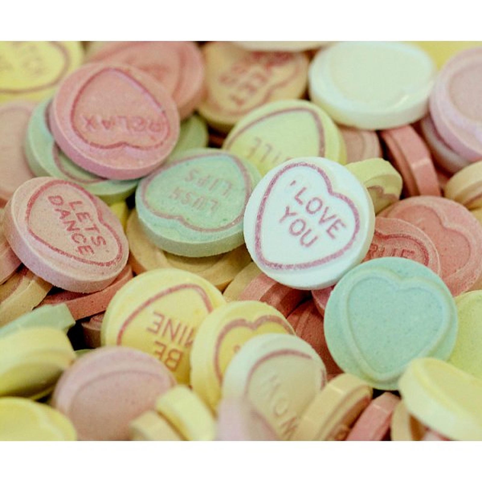 Swizzels Love Hearts Giant Roll 39g