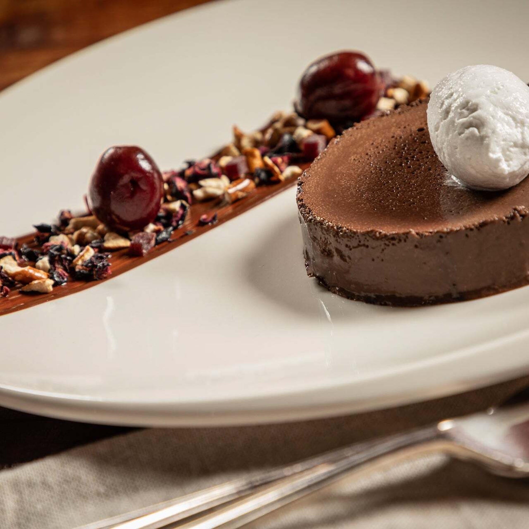 Macphie Chocolate Pot 1 Litre Catering Size 12 x 1 Litre Multi Pack For Retail And Foodservice